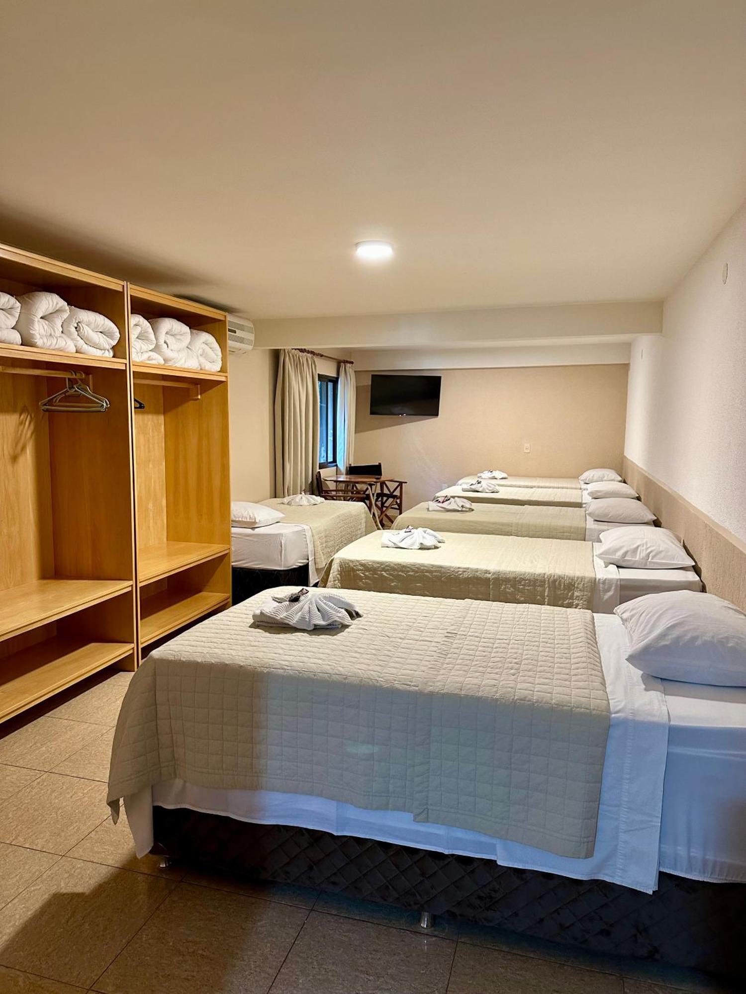 Parque Hotel Manantial Hohenau Exterior photo